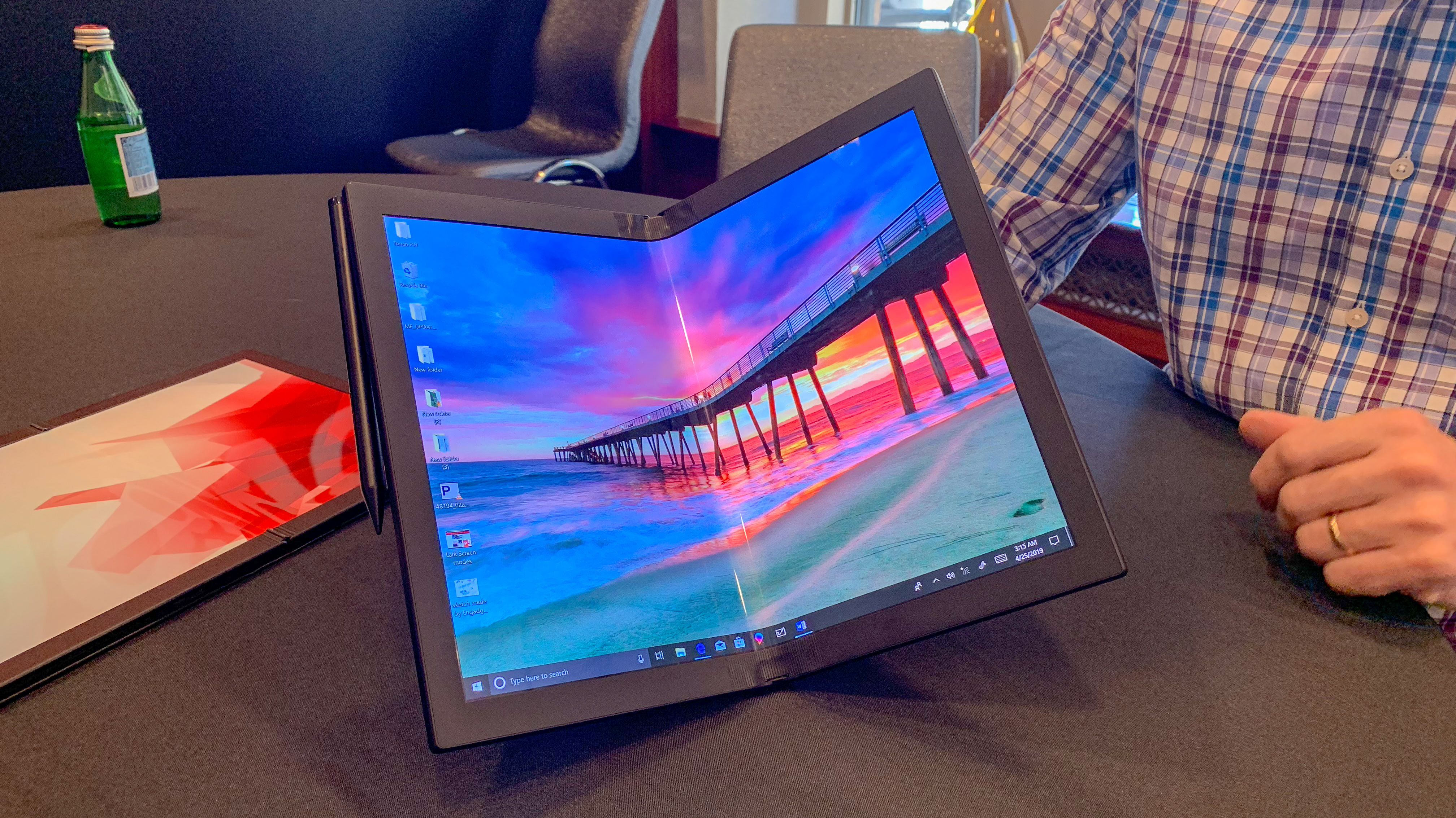 ThinkPad X1 Fold, czyli Lenovo pochwalio si skadanym laptopem