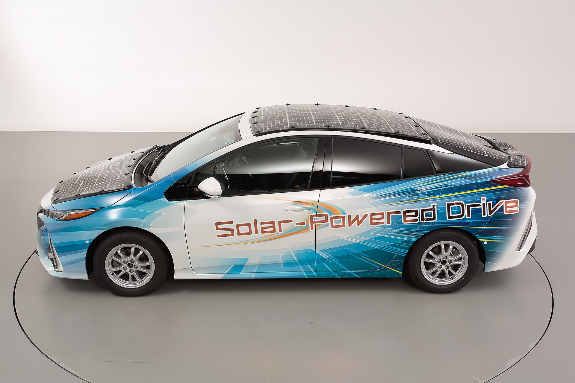 Toyota testuje samochody zasilane energi soneczn