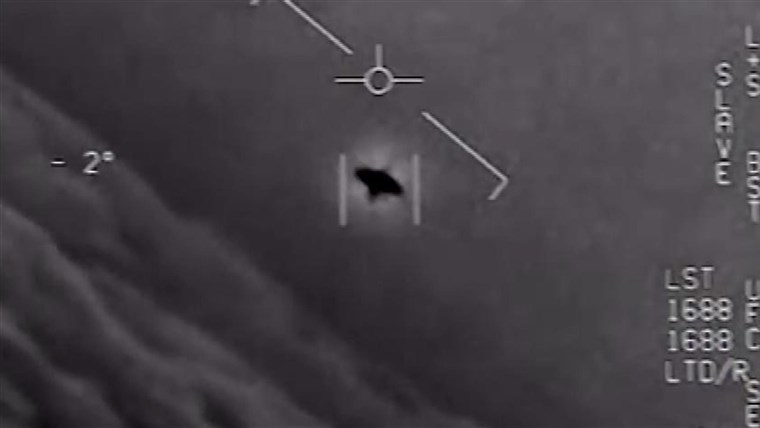 Pentagon potwierdza autentyczno trzech nagra ukazujcych niezidentyfikowane obiekty latajce