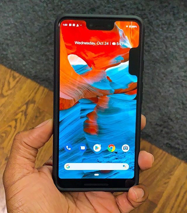Google Pixel 3 XL ma dwa notche, czyli mieszny Glitch Tygodnia