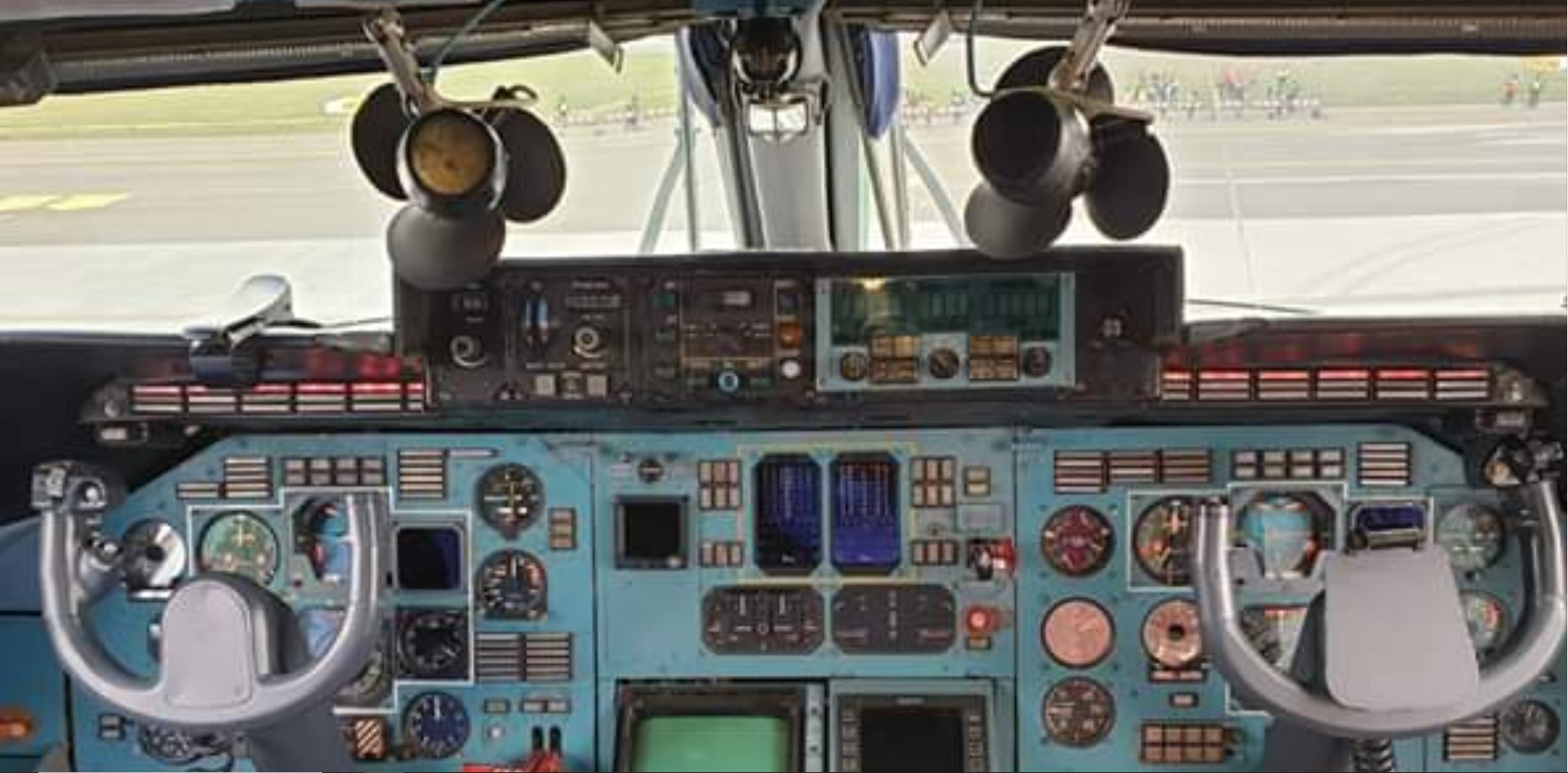 Mamy dla was kilka zdj z wewntrz i zewntrz samolotu An-225 Mrija