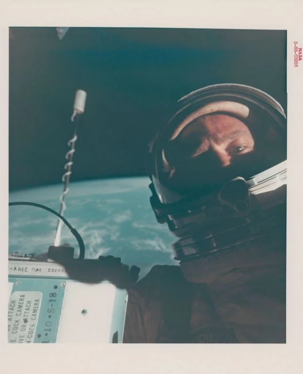 Na sprzeda wystawione zostao pierwsze ”kosmiczne selfie” na wiecie