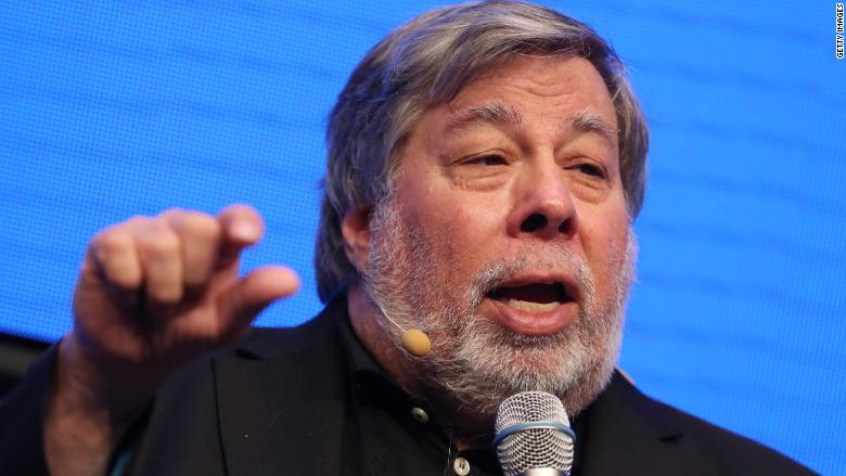 Steve Wozniak, wspzaoyciel Apple, zachca do usuwania swoich kont na Facebooku