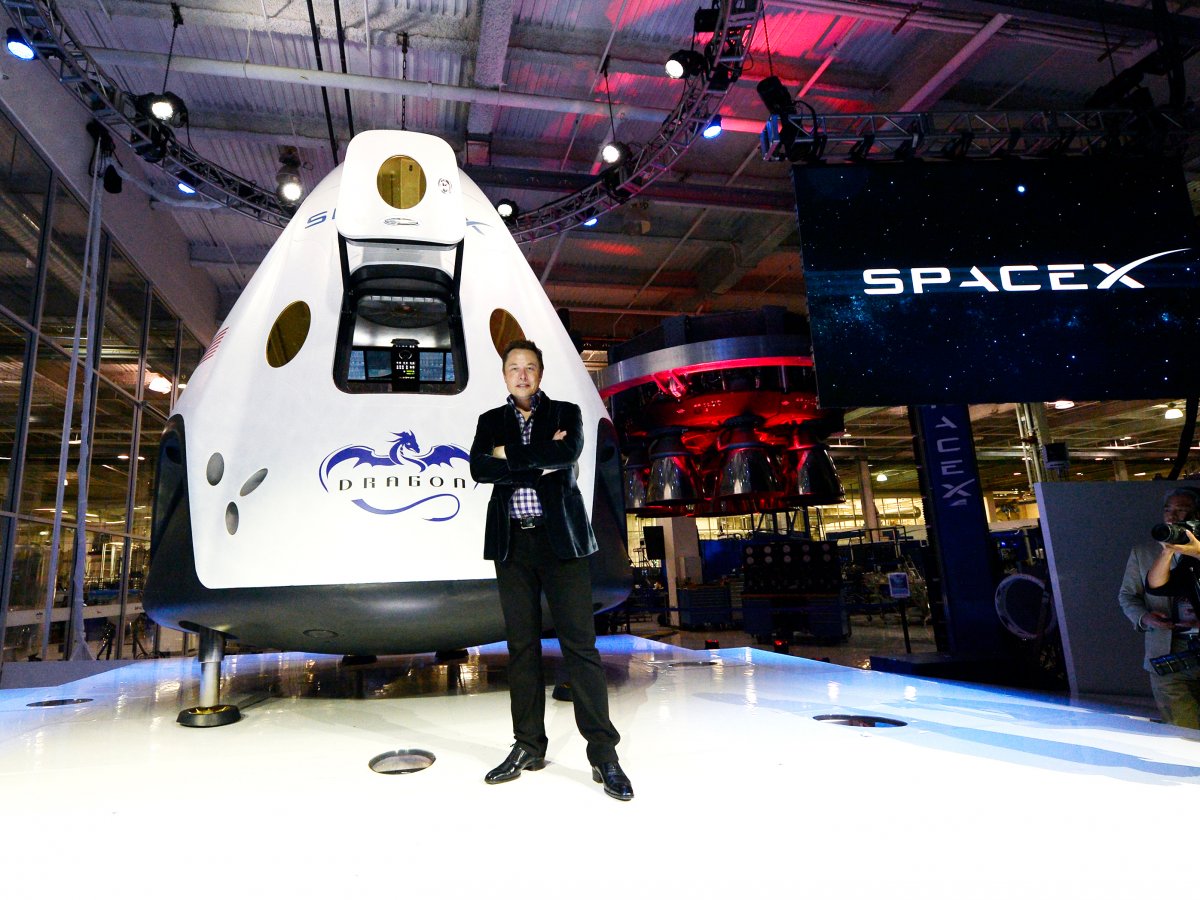 SpaceX oferuje turystyk w kosmosie