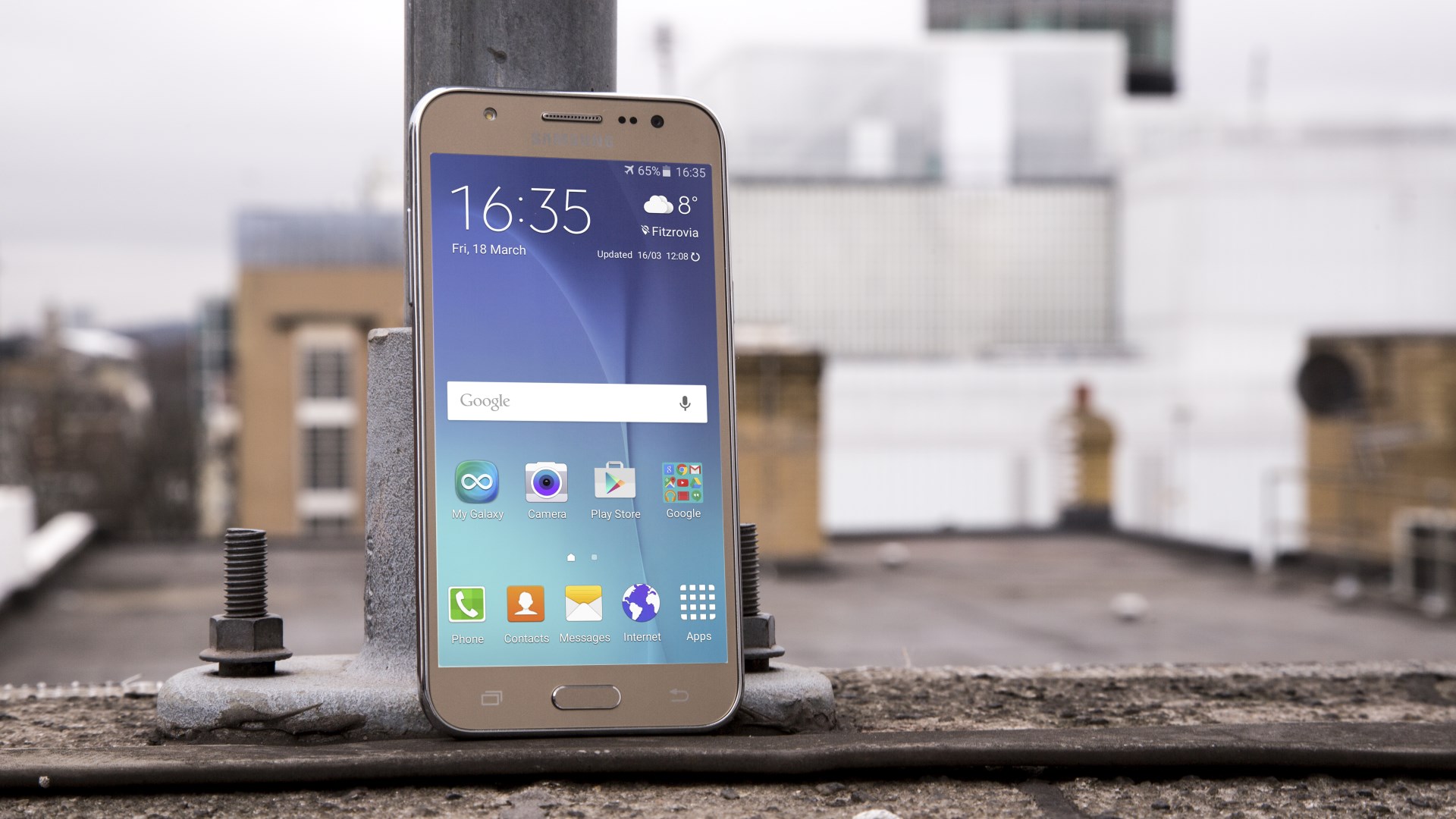 Samsung wypuci aktualizacj dla europejskiego Galaxy J5