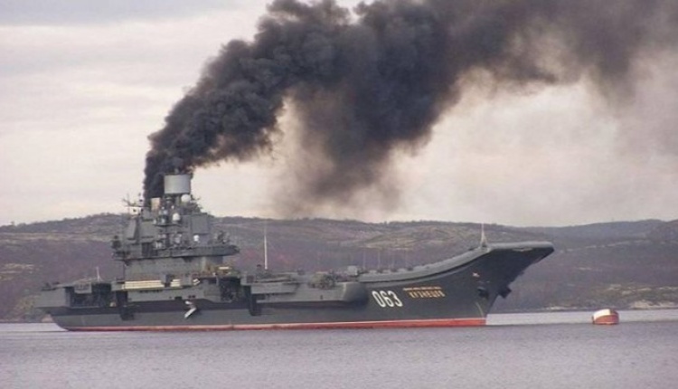 O jak mi przykro - płonie jedyny rosyjski lotniskowiec O jak mi przykro - płonie jedyny rosyjski lotniskowiec