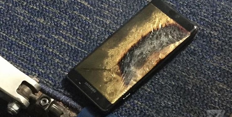 Nigdy dość płonących telefonów - tym razem eksplodował kolejny Samsung Galaxy Note 7 Nigdy dość płonących telefonów - tym razem eksplodował kolejny Samsung Galaxy Note 7