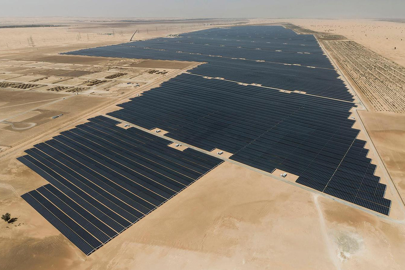 W Zjednoczonych Emiratach Arabskich powstaje najwiksza farma solarna wiata
