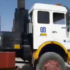 Du�� popularno�ci� cieszy si� nagranie pokazuj�ce naziemny transport �odzi podwodnej
