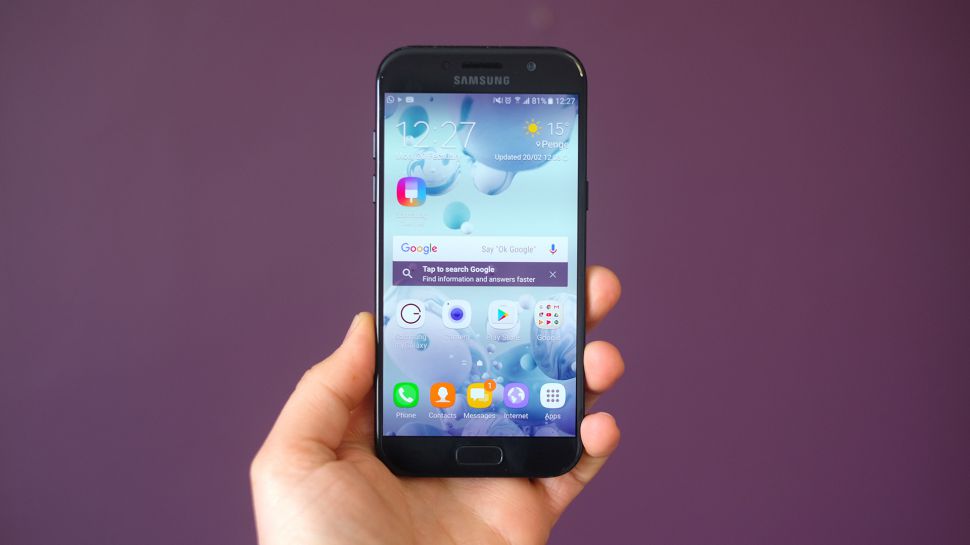 Samsung wypuci kolejnego midrangera - Samsung Galaxy A5 (2018)