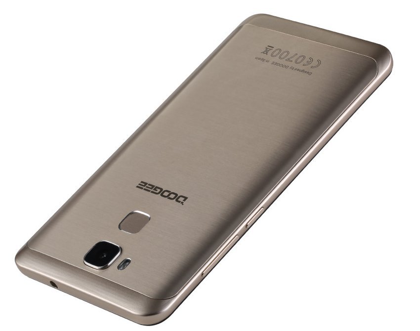 Doogee Y6 - adny mid-ranger