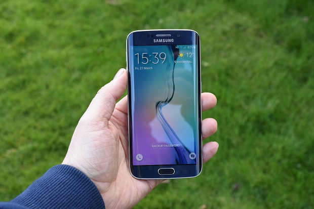 Samsung Galaxy S6 edge zalicza padziernikow aktualizacj zabezpiecze