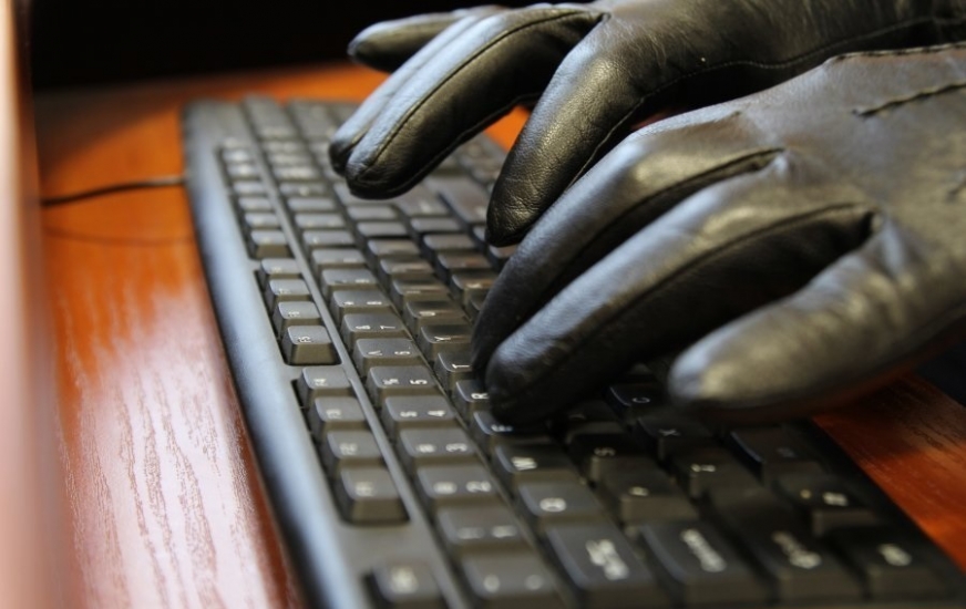 Ktoś składa ci noworoczne życzenia? To pewnie robota cyber-oszustów Ktoś składa ci noworoczne życzenia? To pewnie robota cyber-oszustów