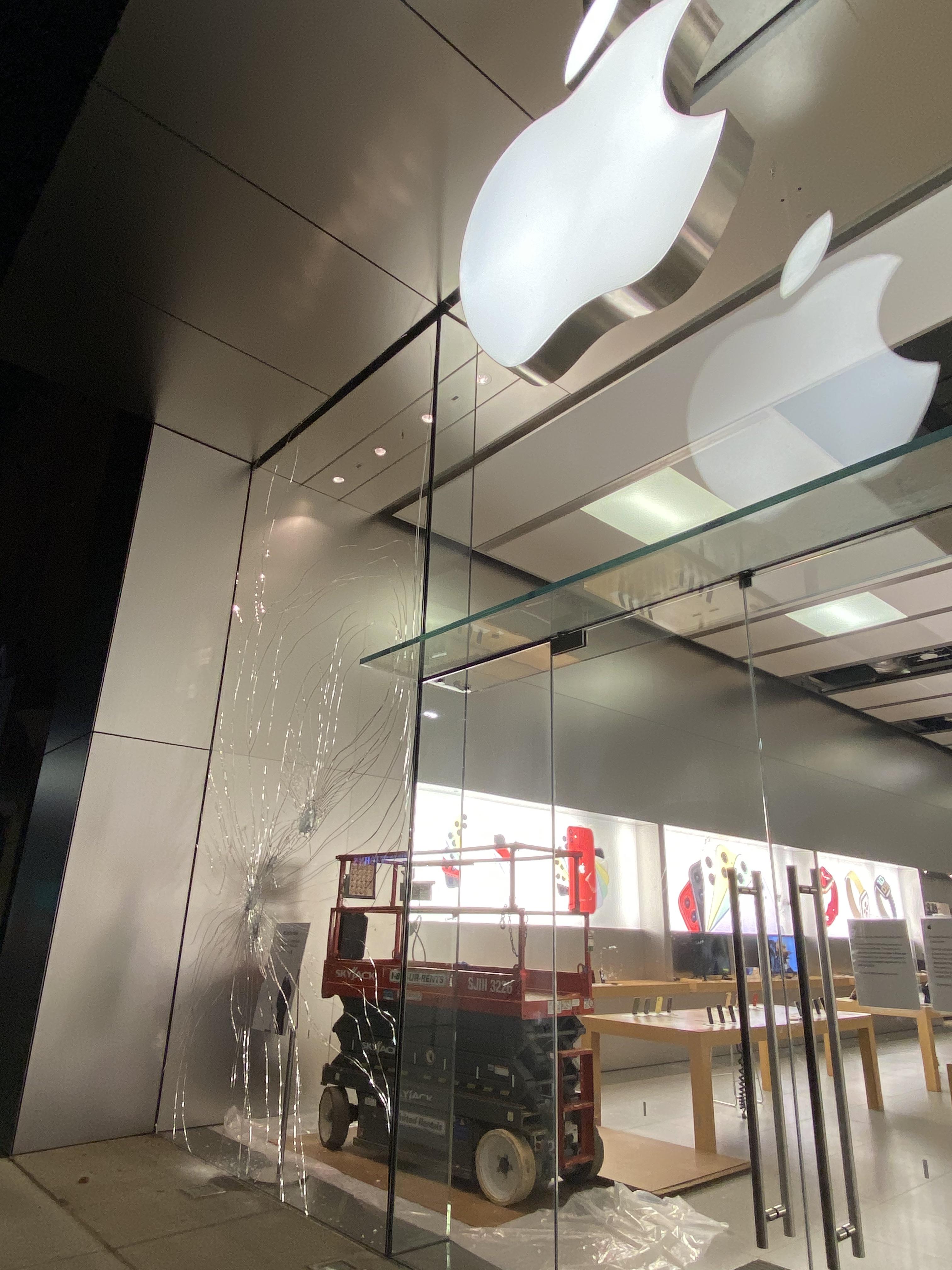 Apple tymczasowo zamkno swoje amerykaskie sklepy z powodu zamieszek