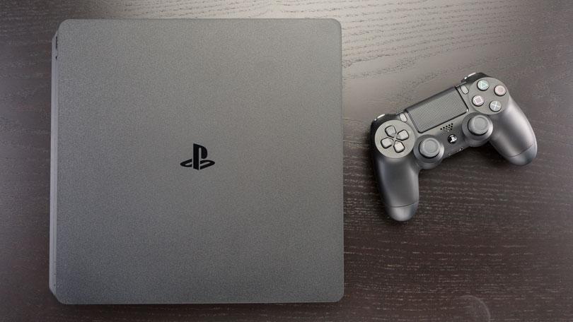 PlayStation 4 to druga najlepiej sprzedajca si konsola w historii