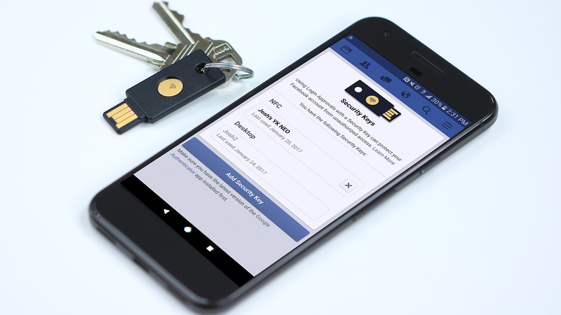 YubiKey - Facebook pracuje nad nowym zabezpieczeniem konta